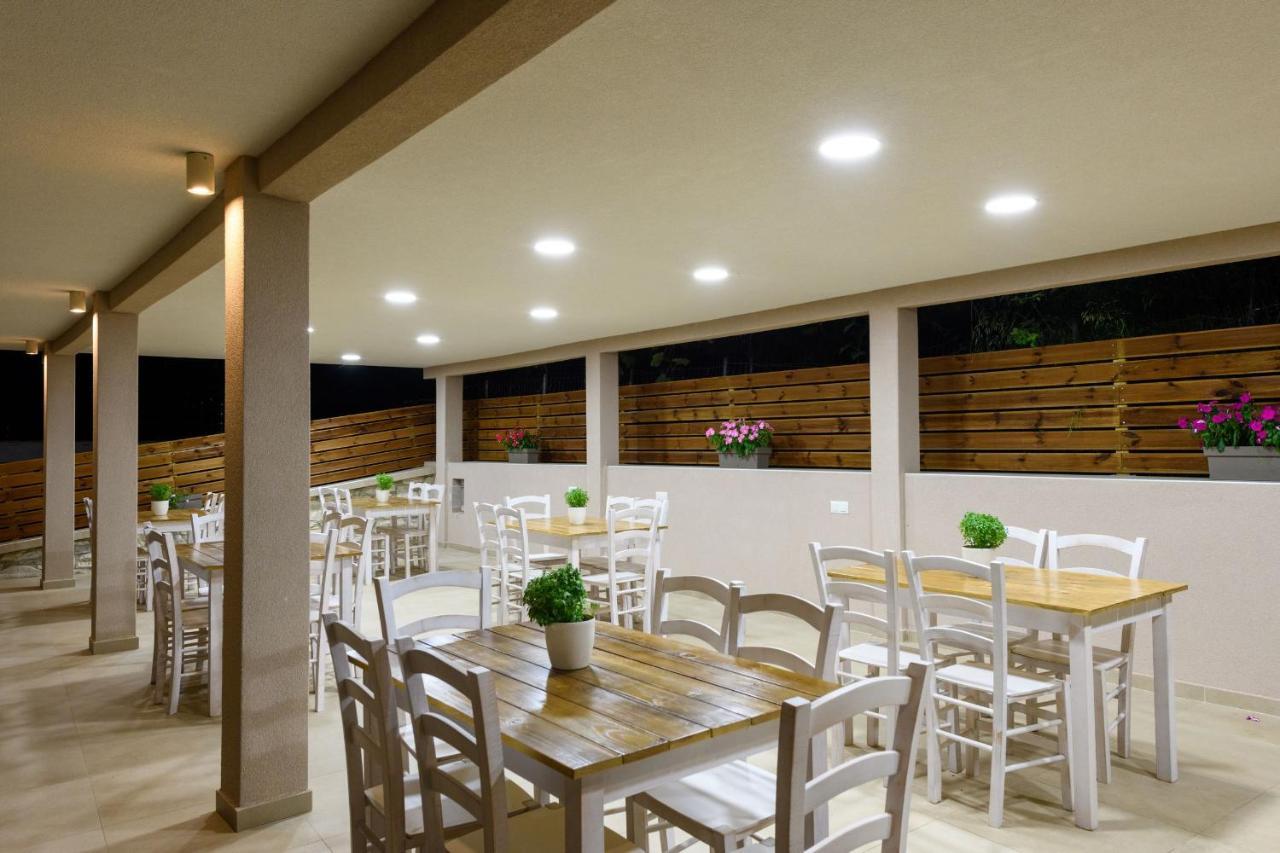 Alfa Boutique Hotel Kinira  ภายนอก รูปภาพ